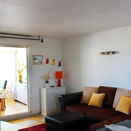 Spacieux T4 Climatise Avec Parking Au Coeur De Rochelongue - Fr-1-607-29 Apartment *
