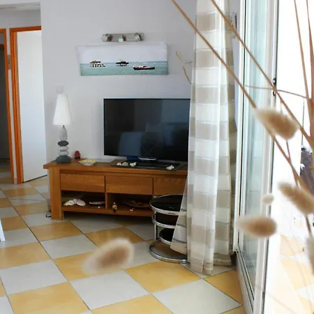 Spacieux T4 Climatise Avec Parking Au Coeur De Rochelongue - Fr-1-607-29 Apartment Agde