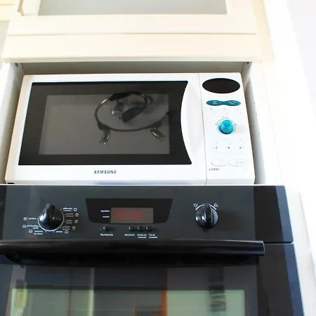 Apartment Spacieux T4 Climatise Avec Parking Au Coeur De Rochelongue - Fr-1-607-29 *